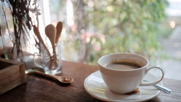Pode misturar creatina com café? Descubra os fatos!